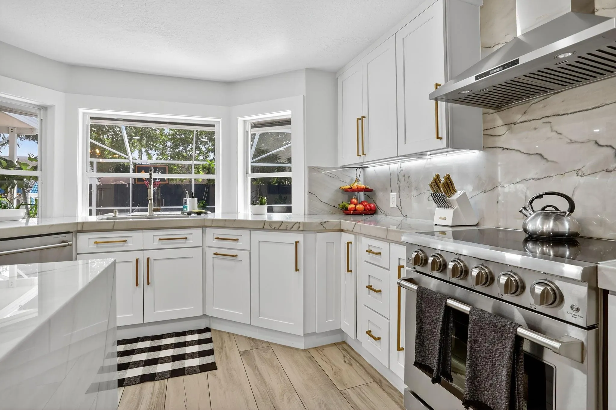 10248 Brookville Ln
