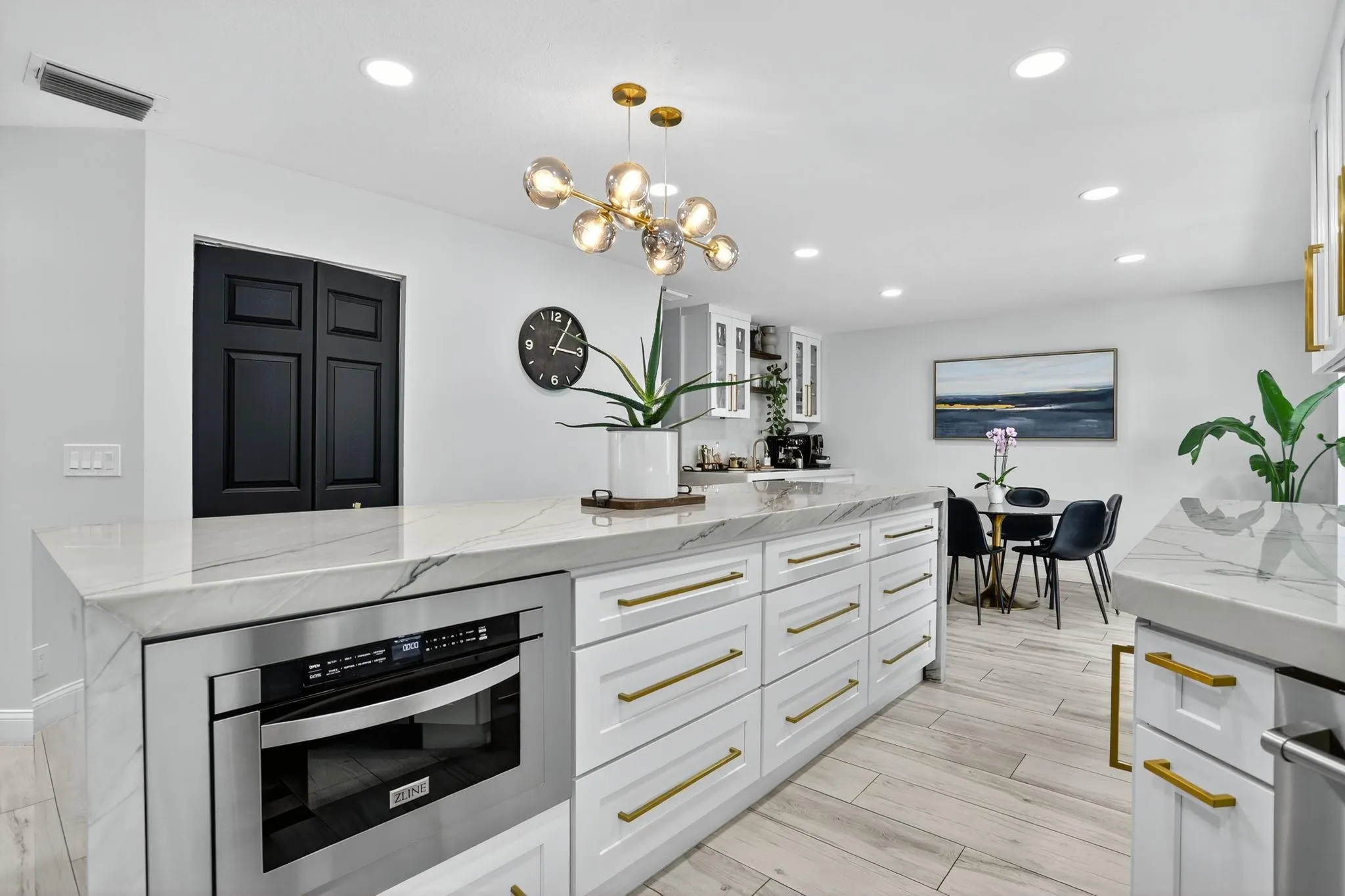 10248 Brookville Ln