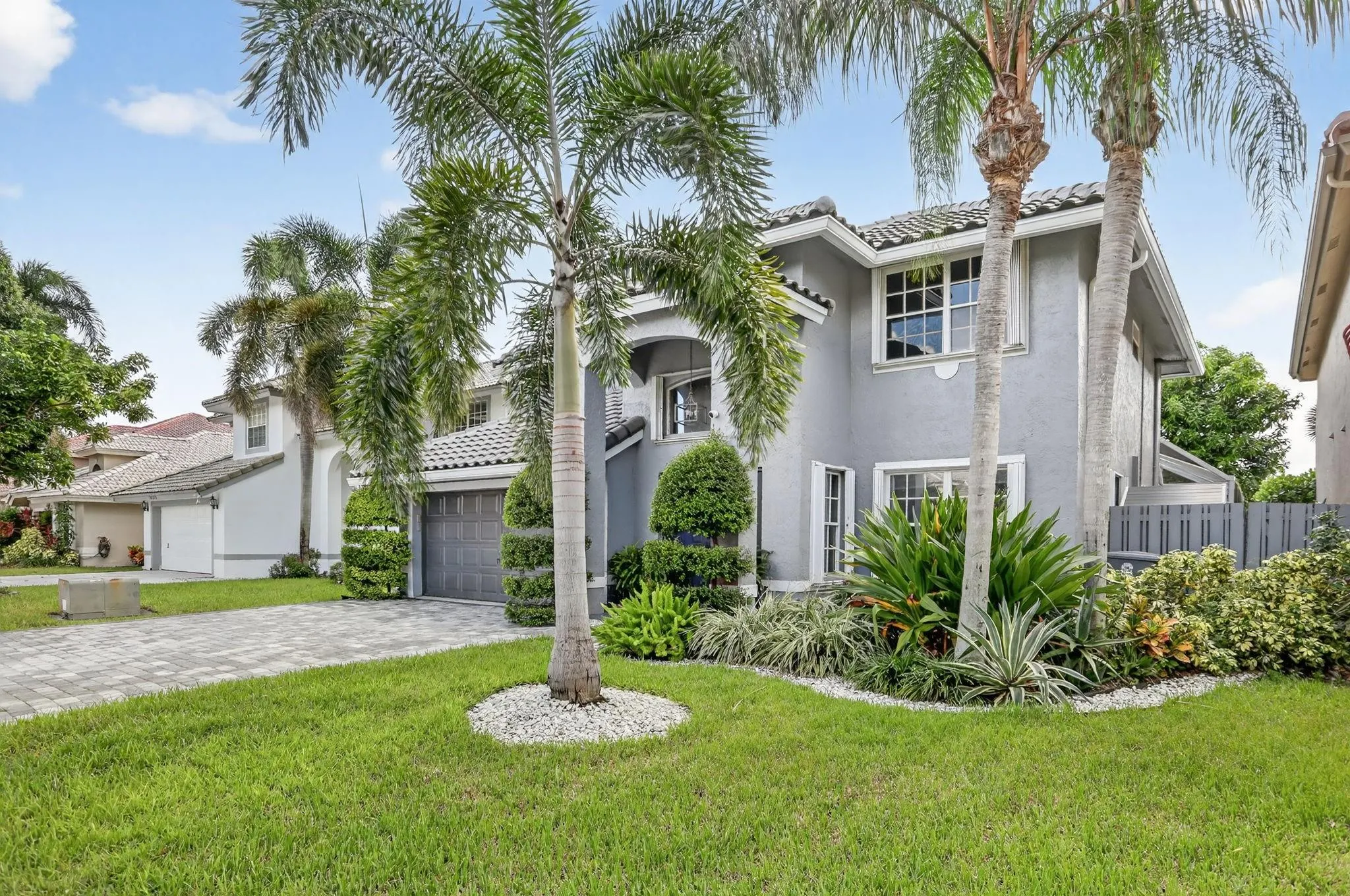 10248 Brookville Ln