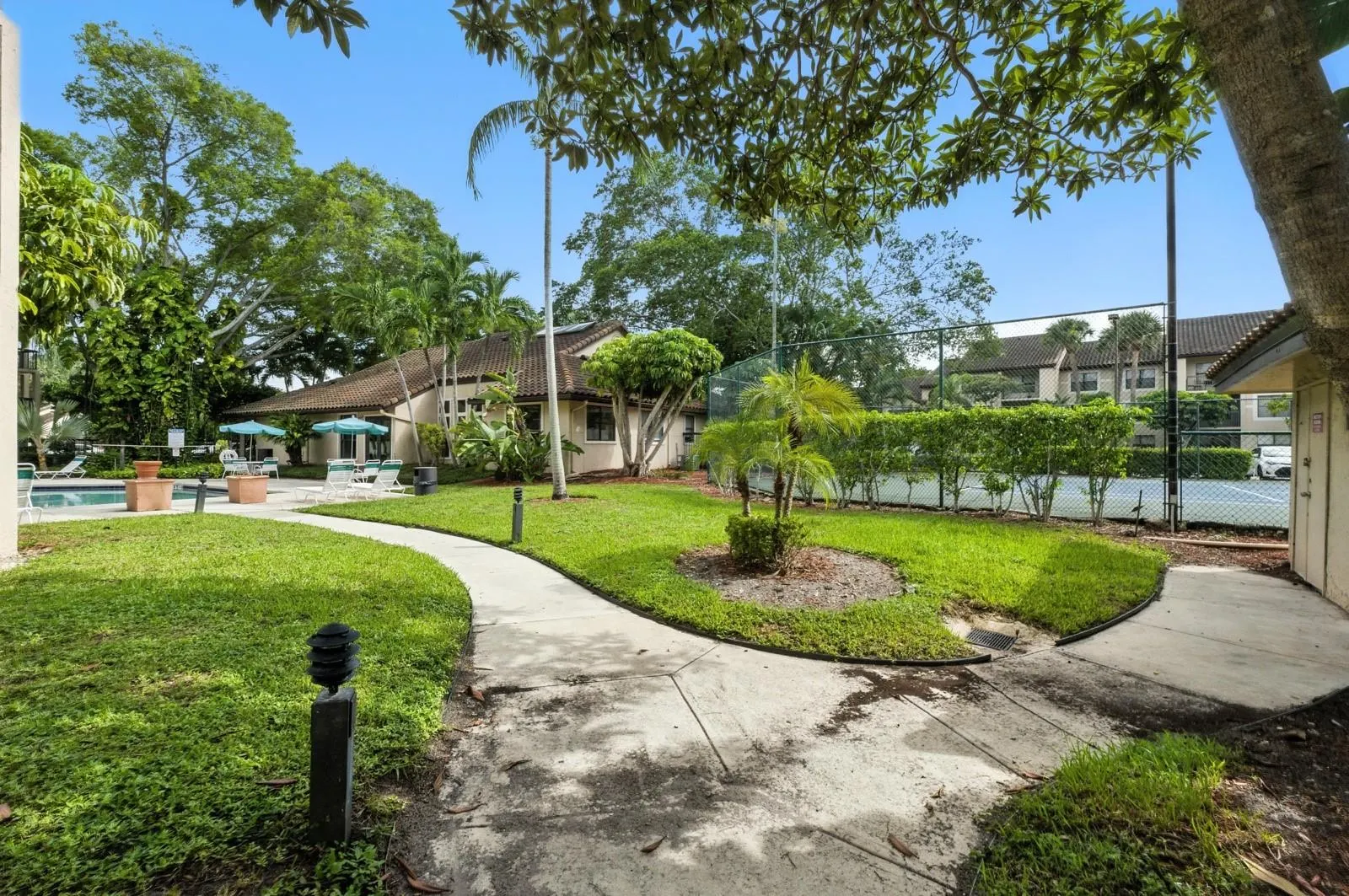 4281 W Mcnab Rd, #16