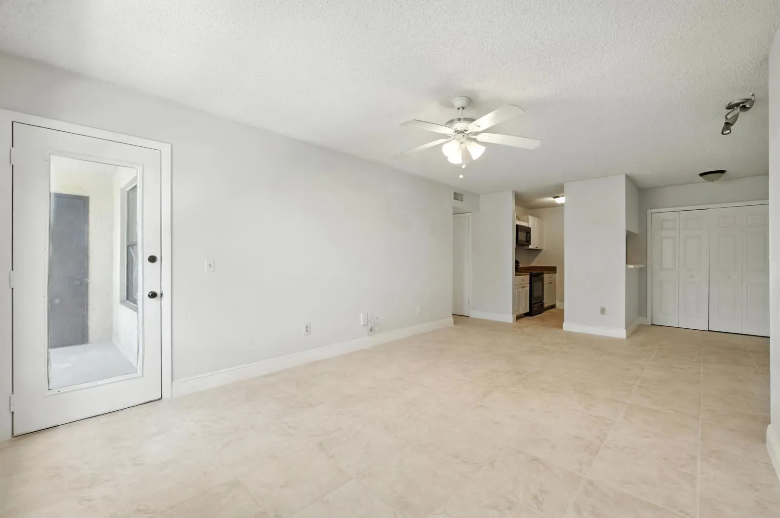 4281 W Mcnab Rd, #16