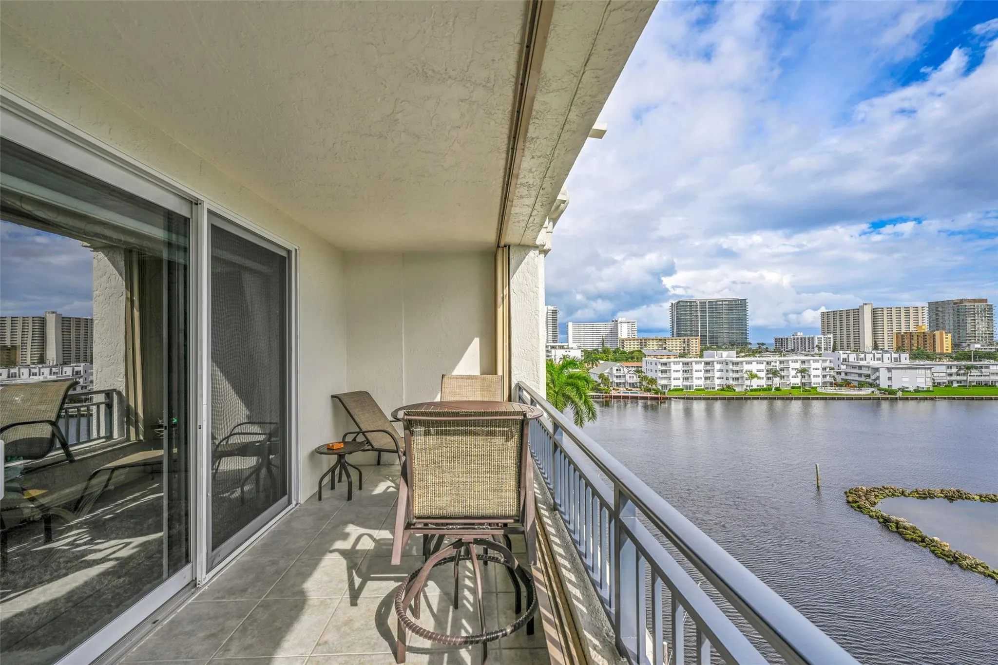 2880 NE 14th Street Cswy, #610