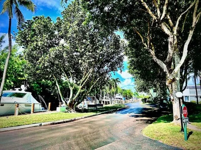 6435 Bay Club Dr, #2