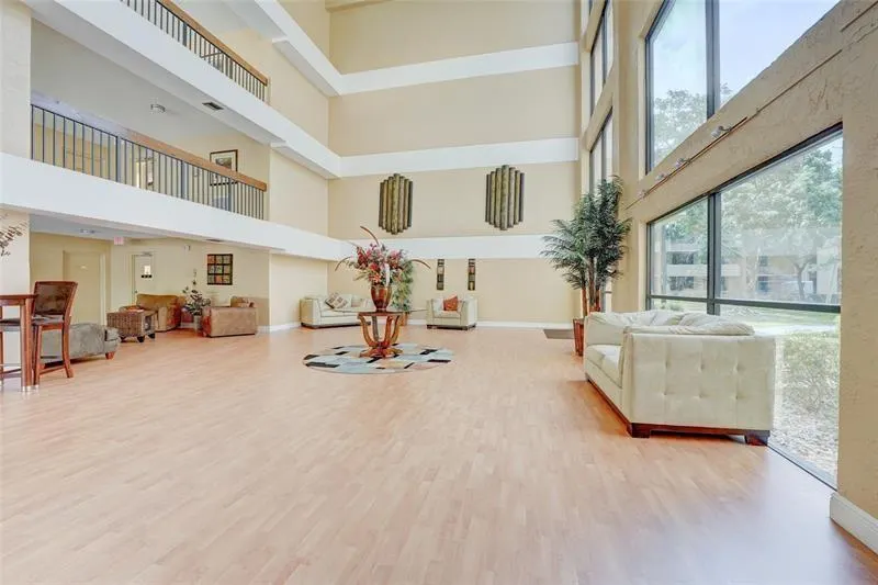 8592 W Sunrise Blvd, #211