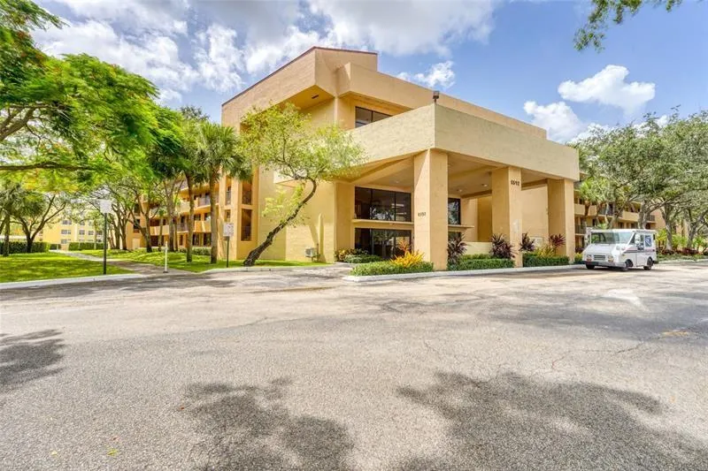 8592 W Sunrise Blvd, #211