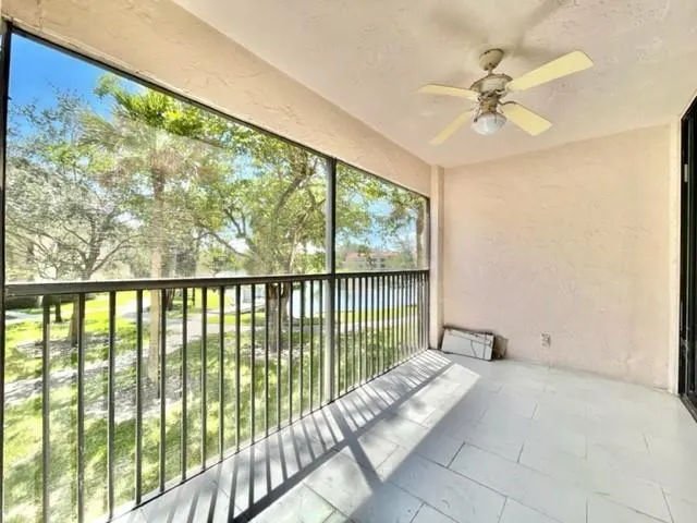 8592 W Sunrise Blvd, #211