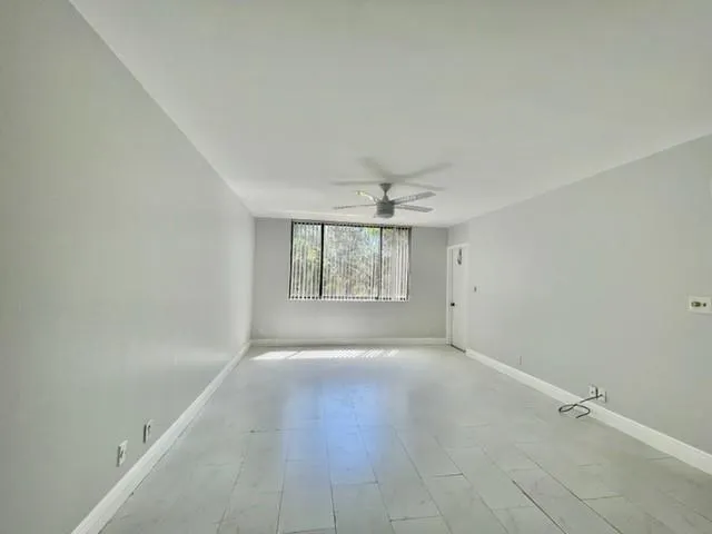 8592 W Sunrise Blvd, #211