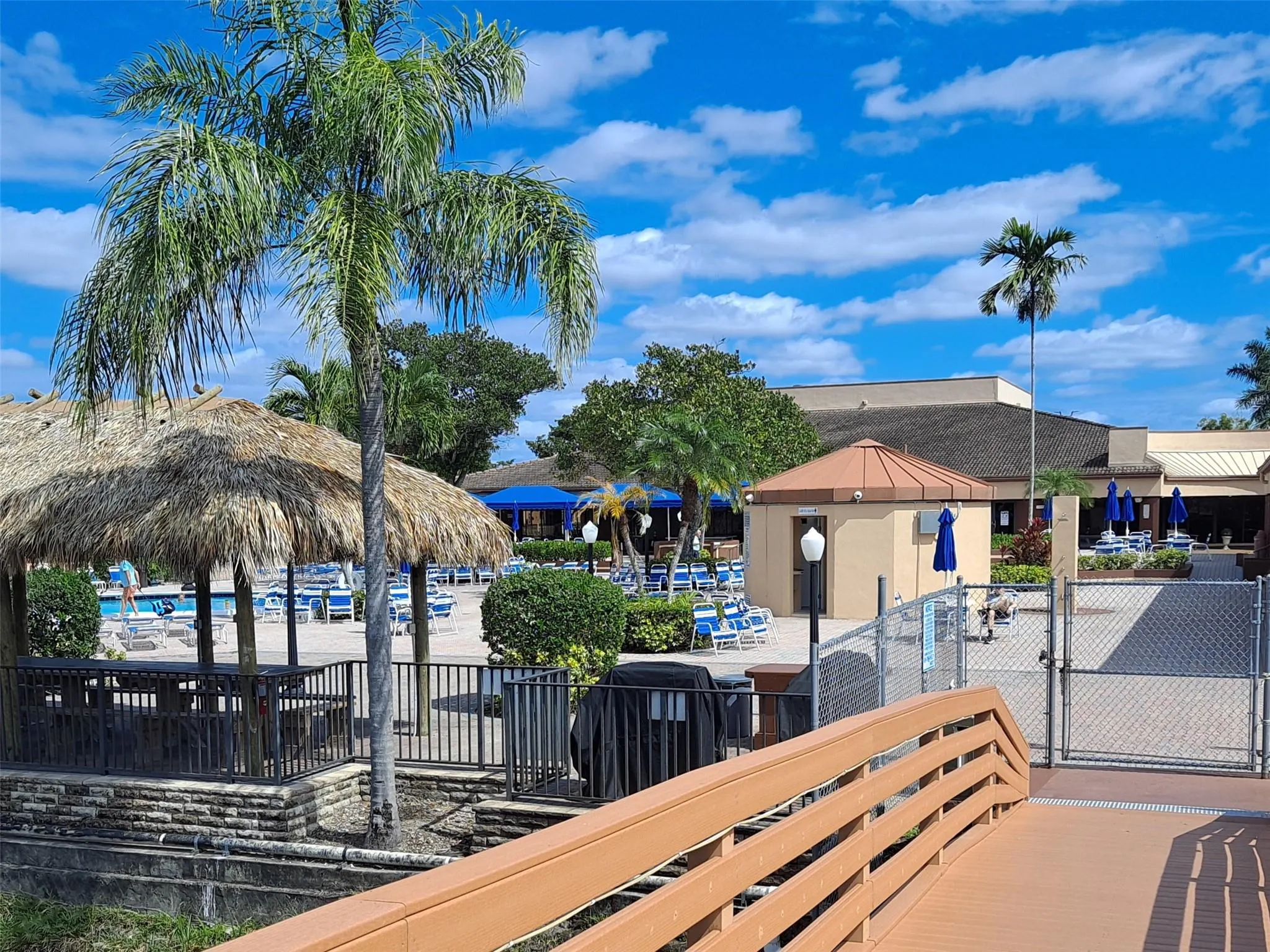 9621 Sunrise Lakes Blvd, #203