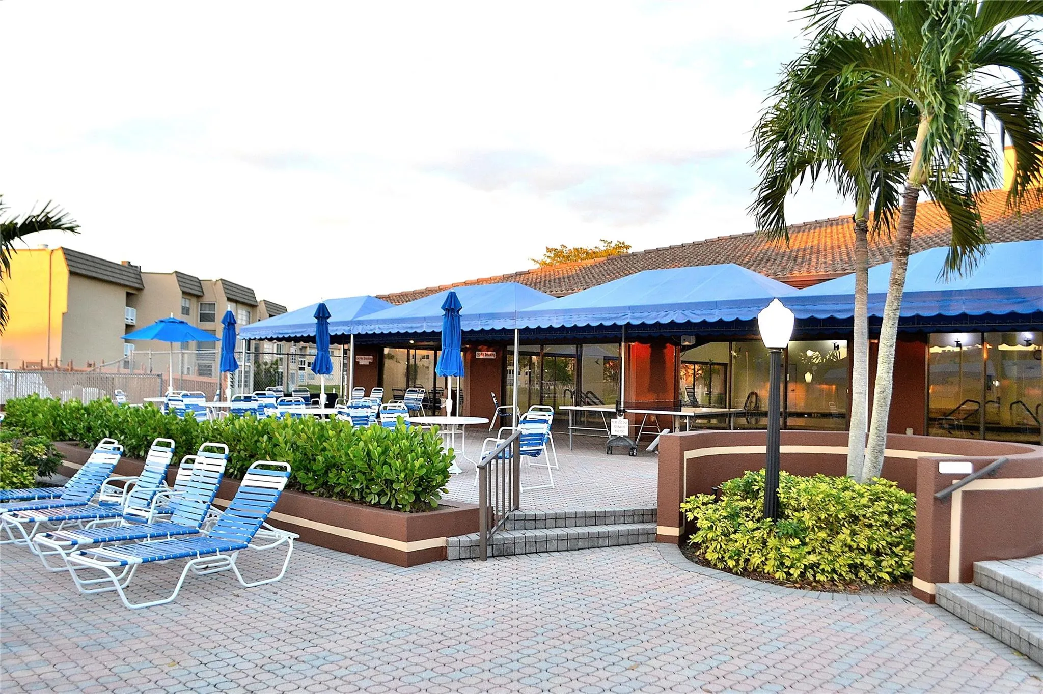 9621 Sunrise Lakes Blvd, #203