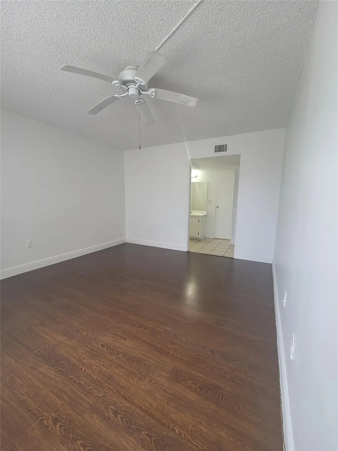 4374 NW 9th Ave, #17-3C