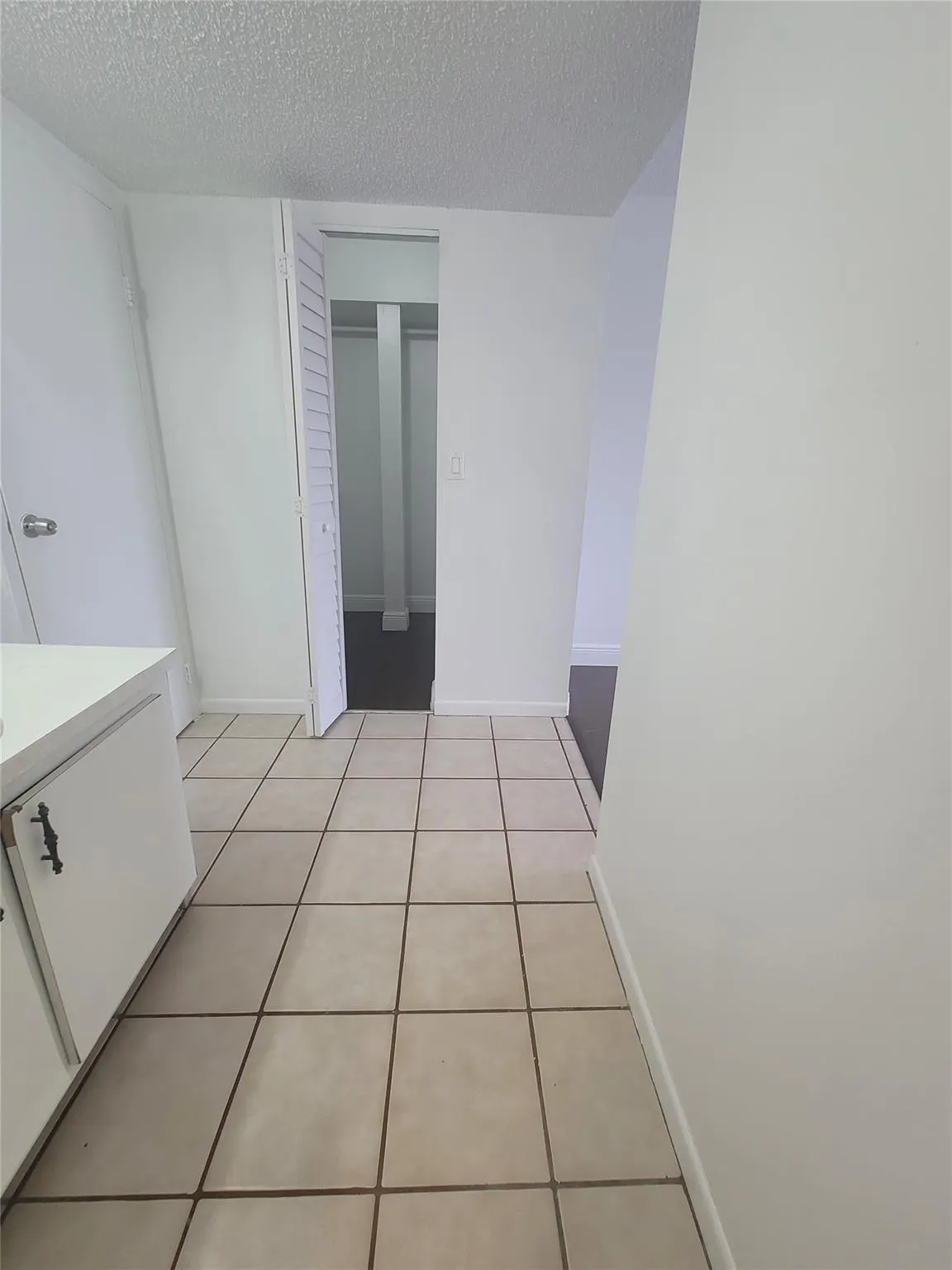 4374 NW 9th Ave, #17-3C