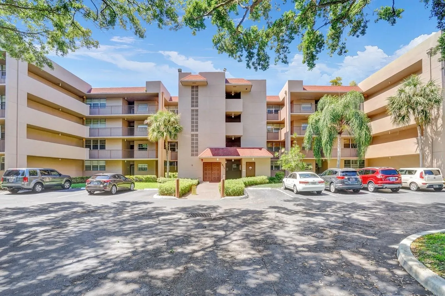 1830 Sabal Palm Dr, #104