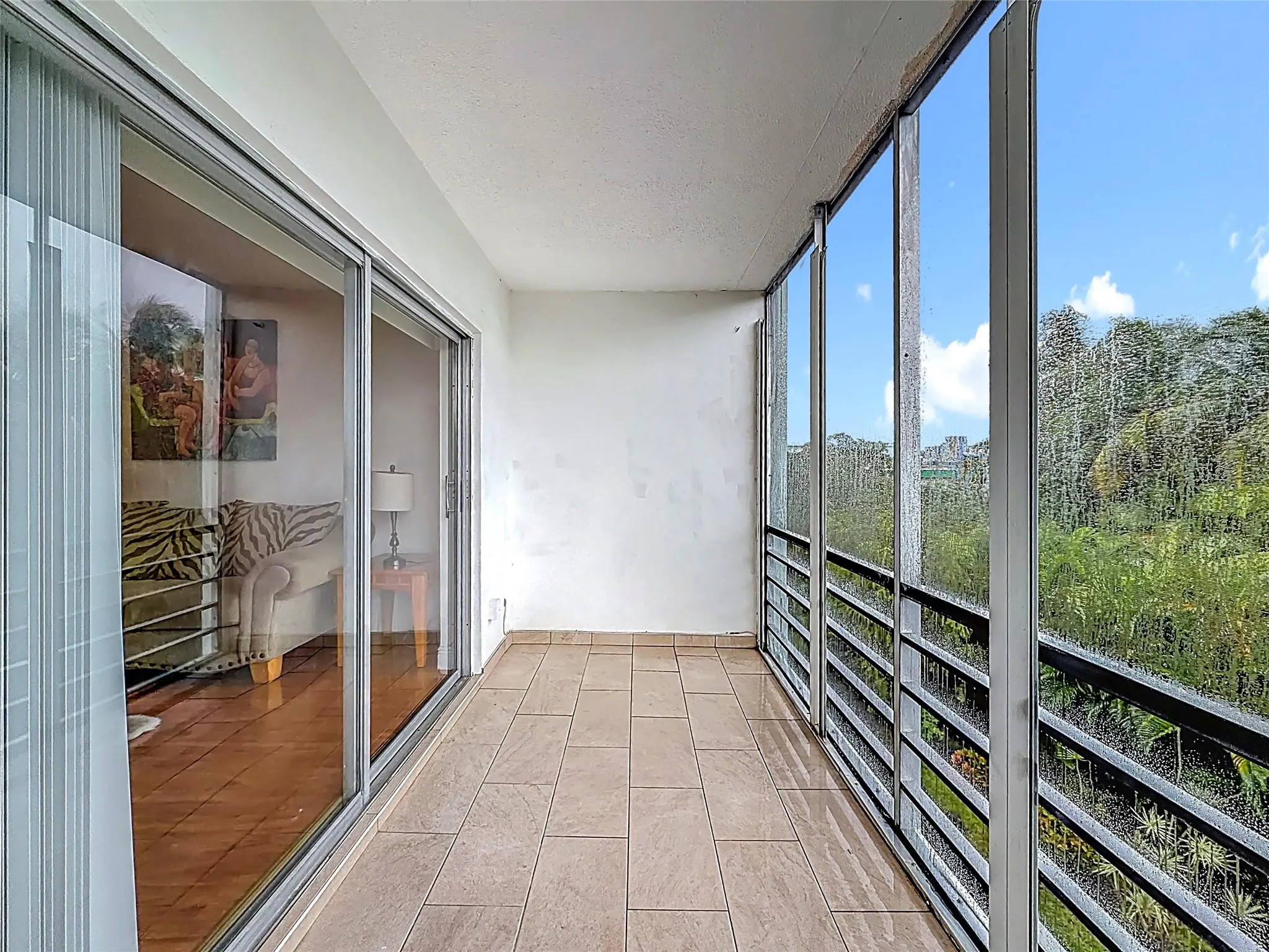 700 NE 14th Ave, #406