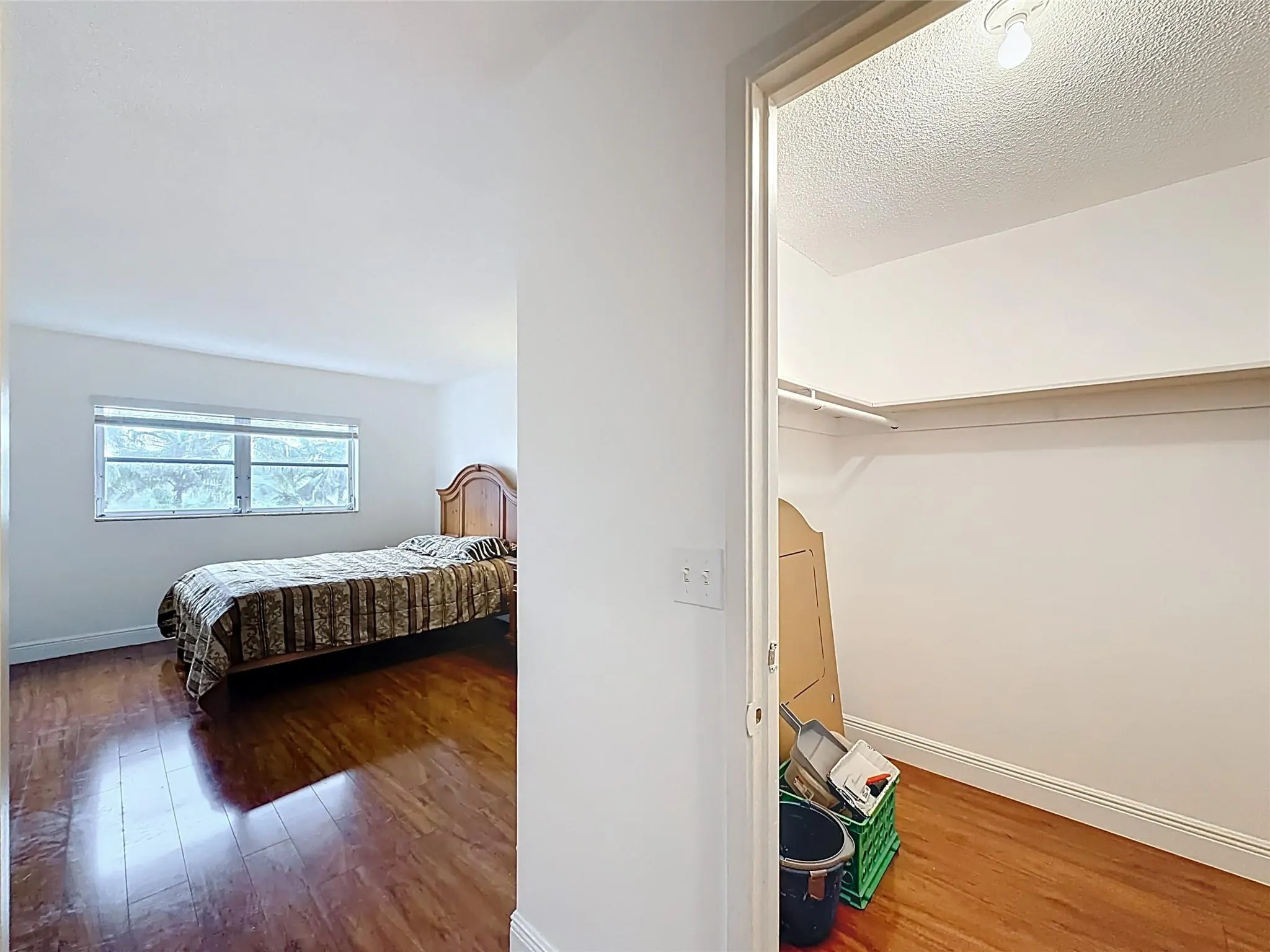 700 NE 14th Ave, #406