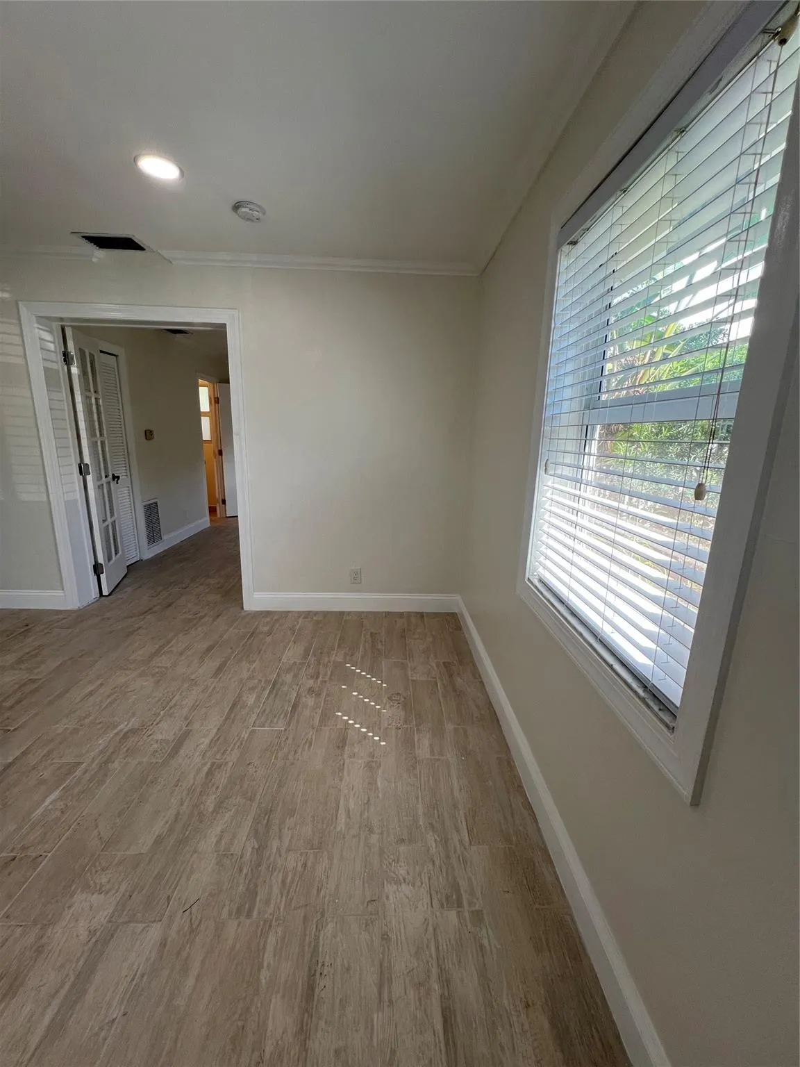 1333 NE 5th Ter, #8