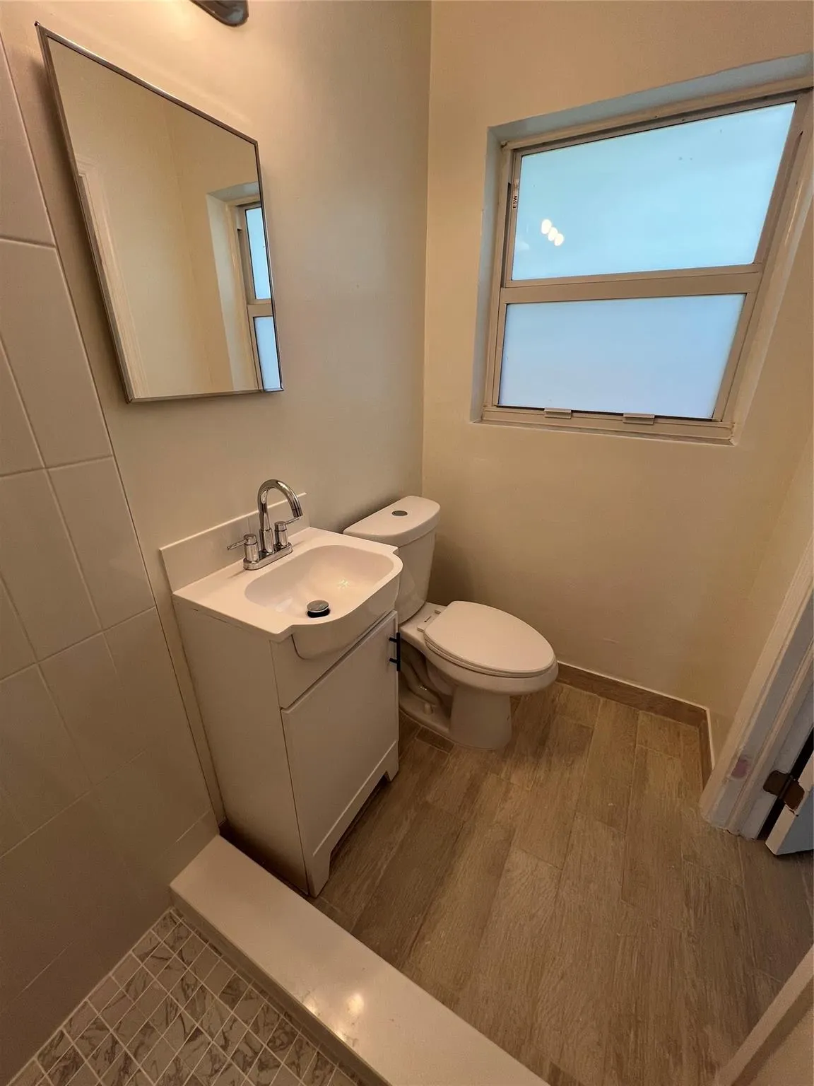 1333 NE 5th Ter, #8