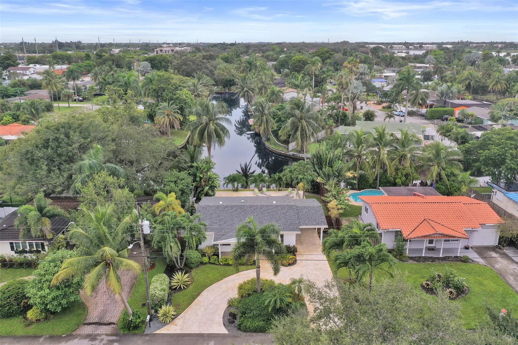 3231 NW 18th Ave