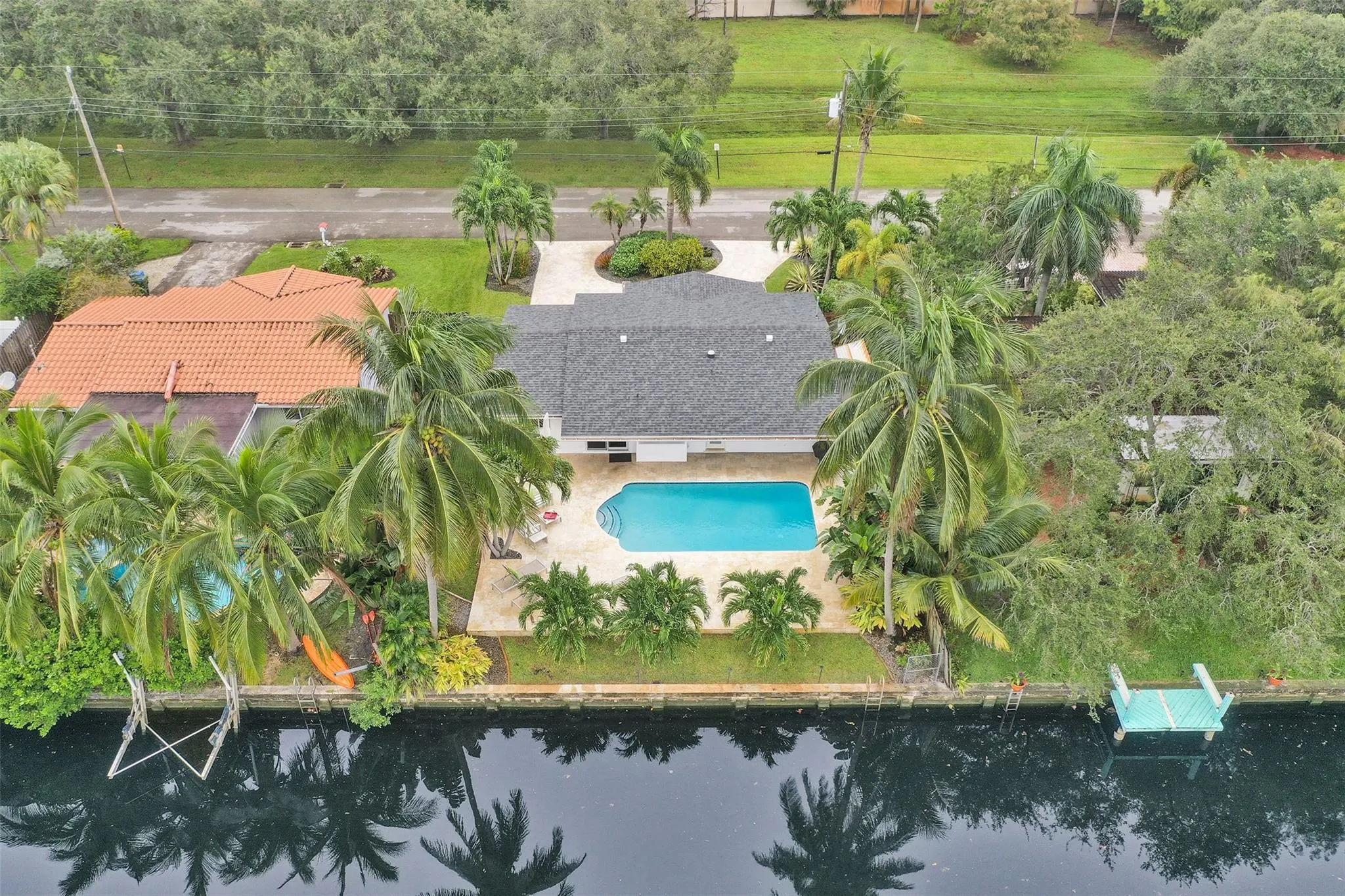 3231 NW 18th Ave