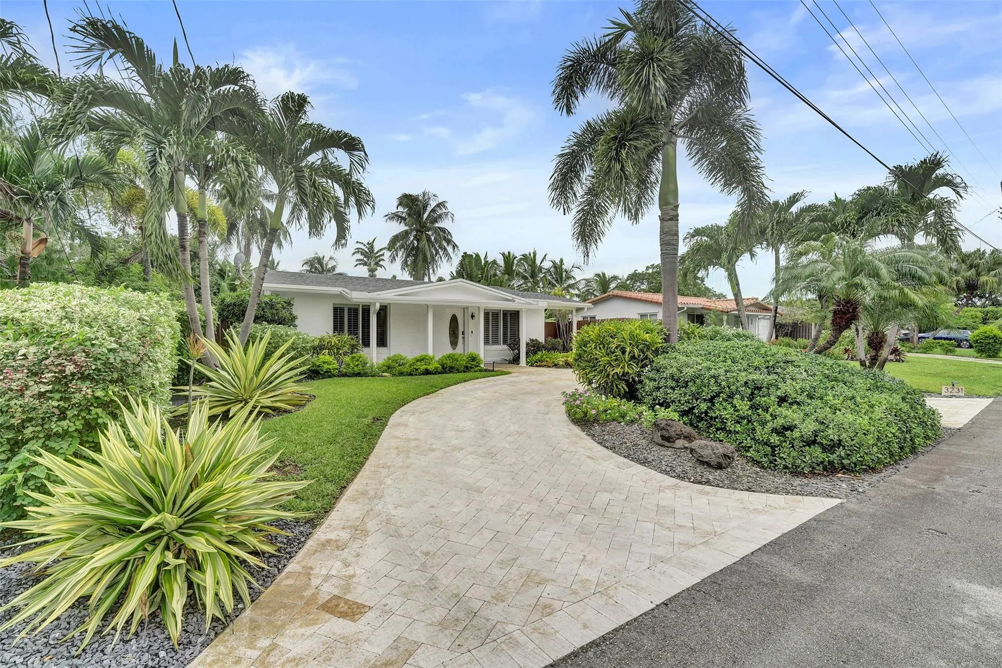 3231 NW 18th Ave