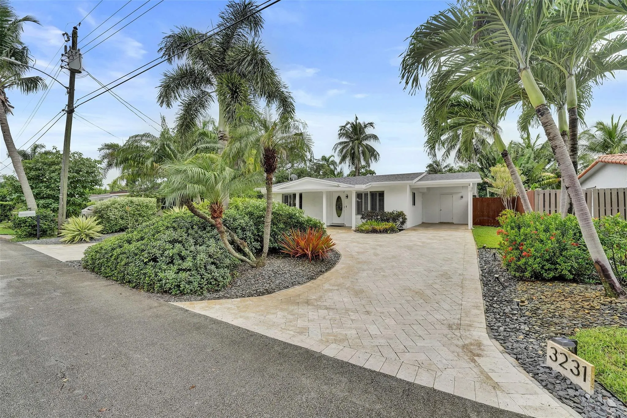 3231 NW 18th Ave