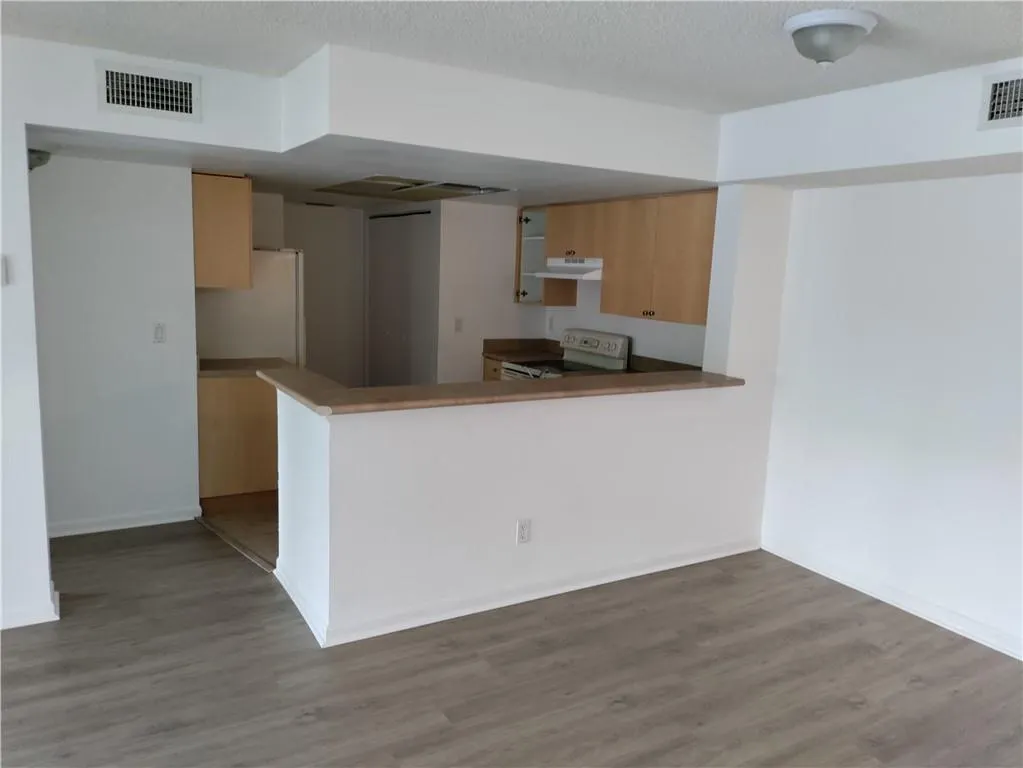 9250 W Atlantic Blvd, #928