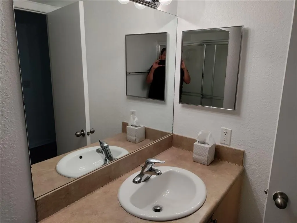 9250 W Atlantic Blvd, #928