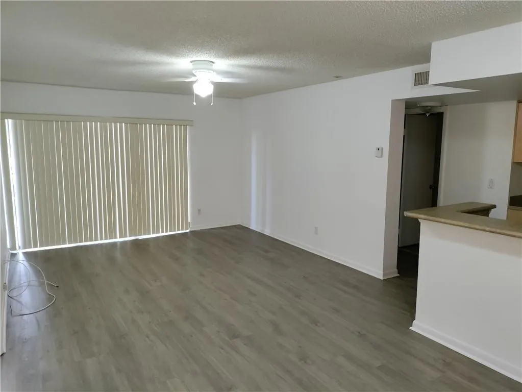 9250 W Atlantic Blvd, #928