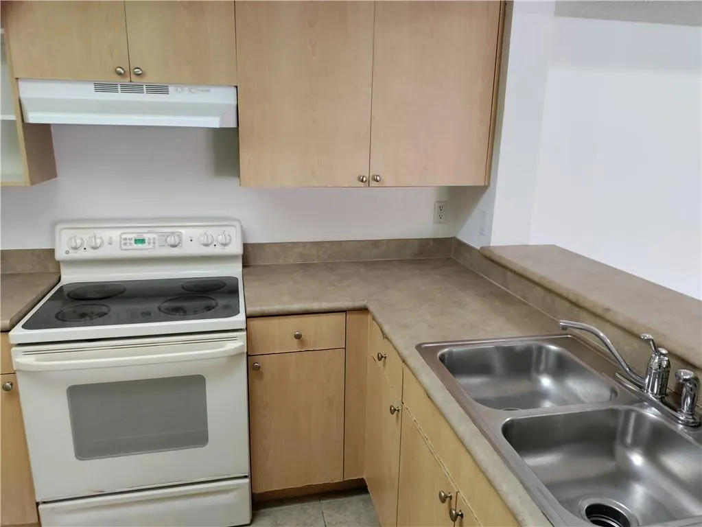 9250 W Atlantic Blvd, #928