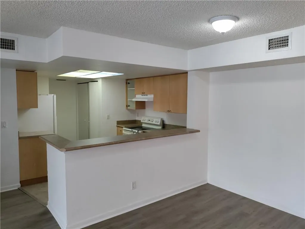 9250 W Atlantic Blvd, #928