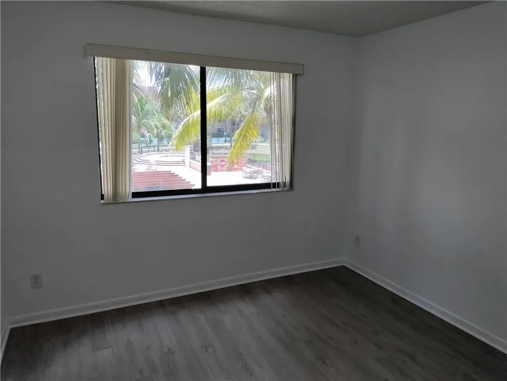 9250 W Atlantic Blvd, #928