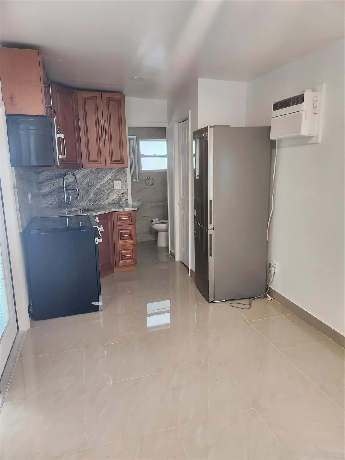 505-B 6th Ave