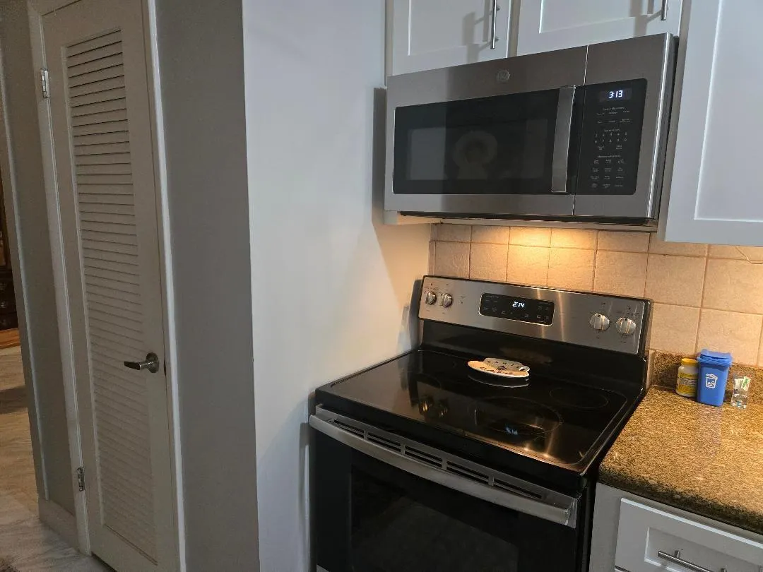 669 W Oakland Park Blvd, #104-B