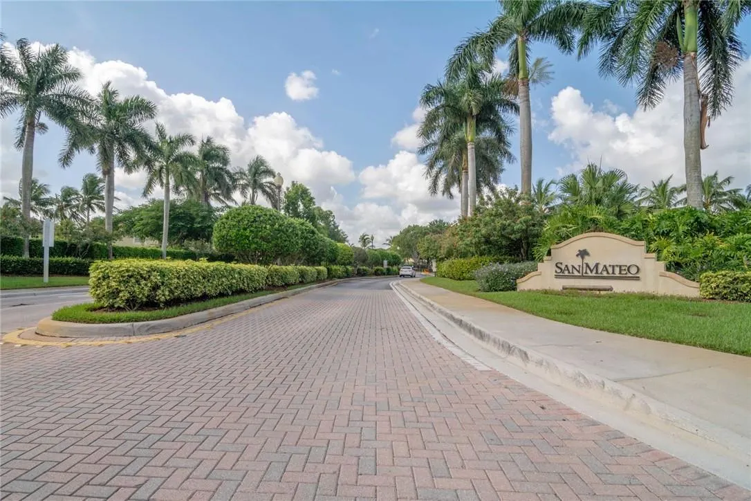 2134 PASA VERDE LN, #2134