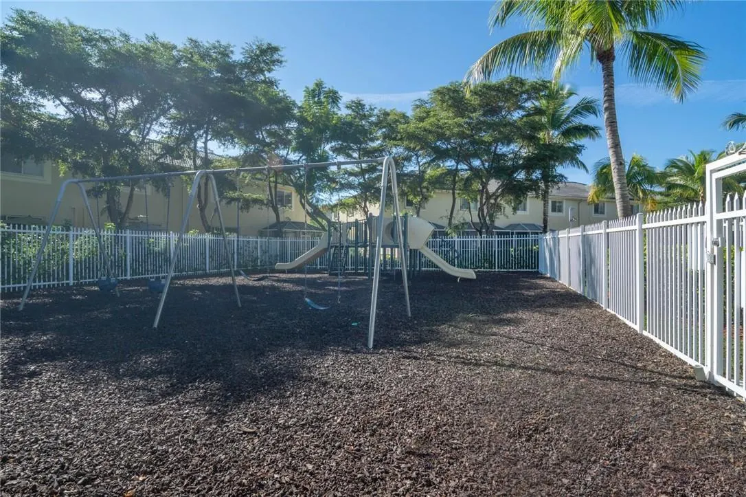 2134 PASA VERDE LN, #2134
