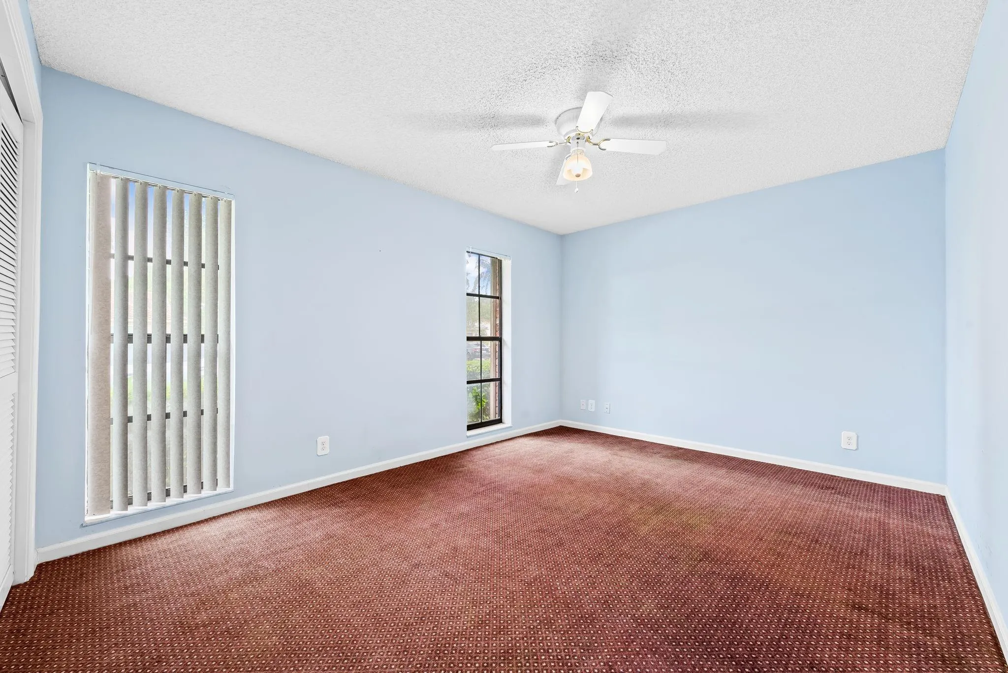 959 NW 109th Ter