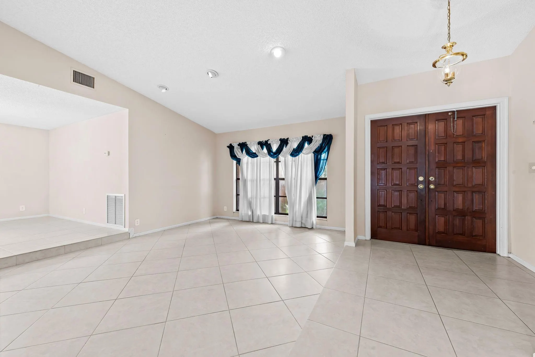 959 NW 109th Ter