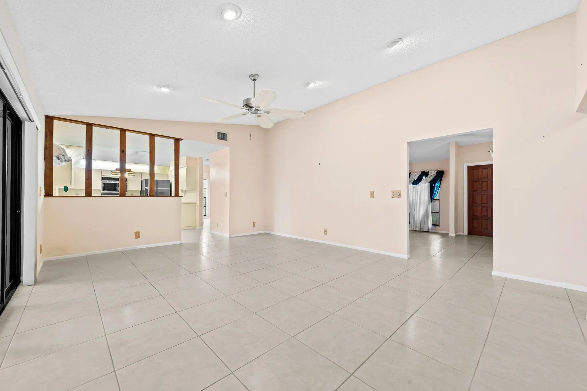 959 NW 109th Ter