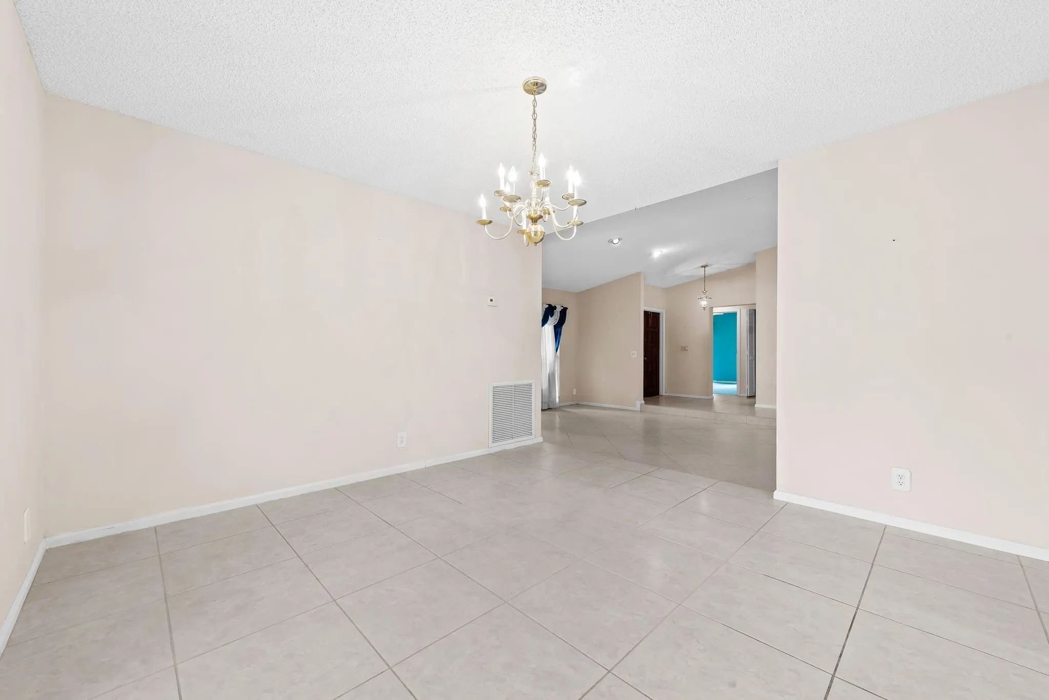 959 NW 109th Ter