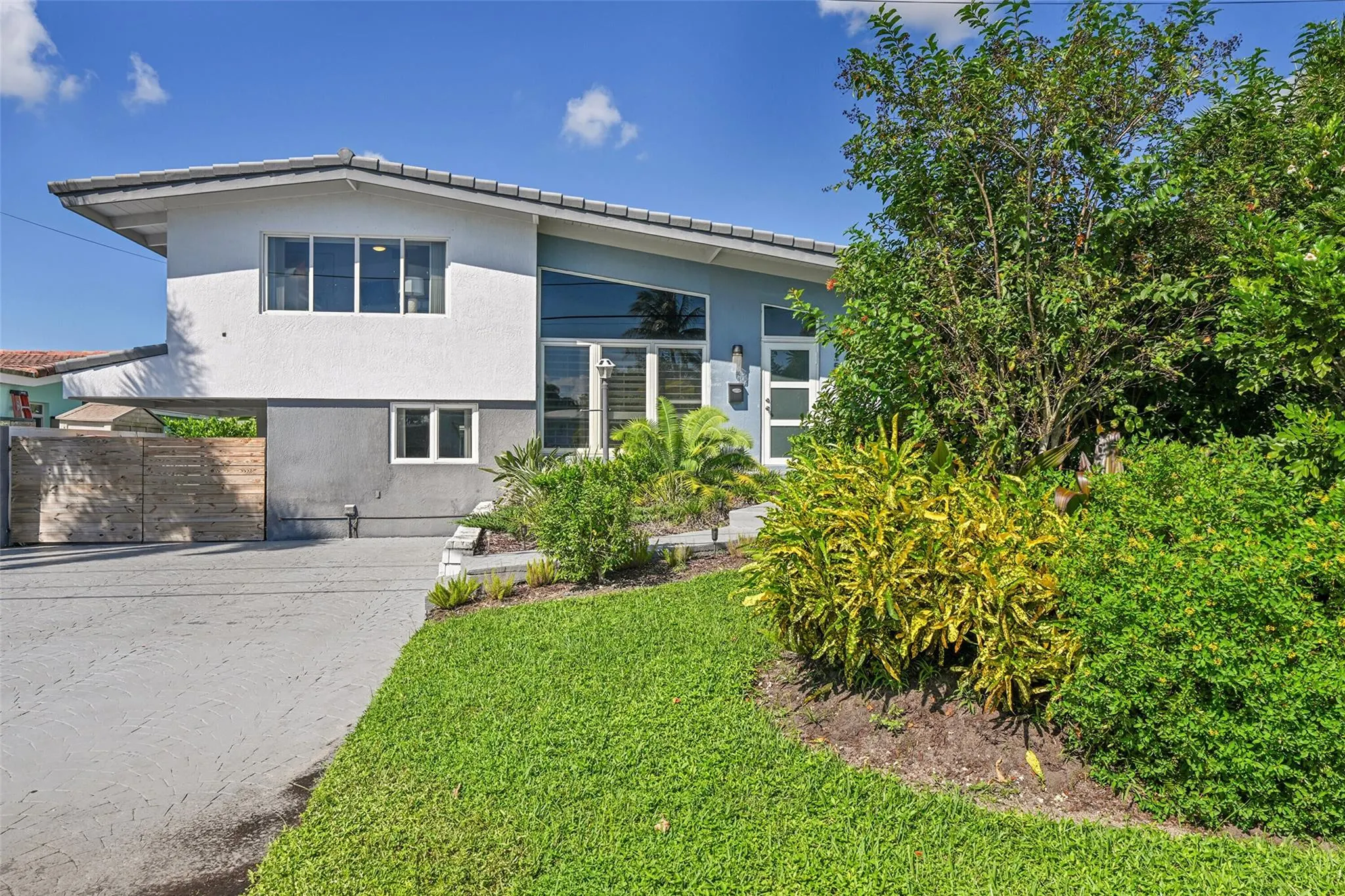 2549 Marathon Ln