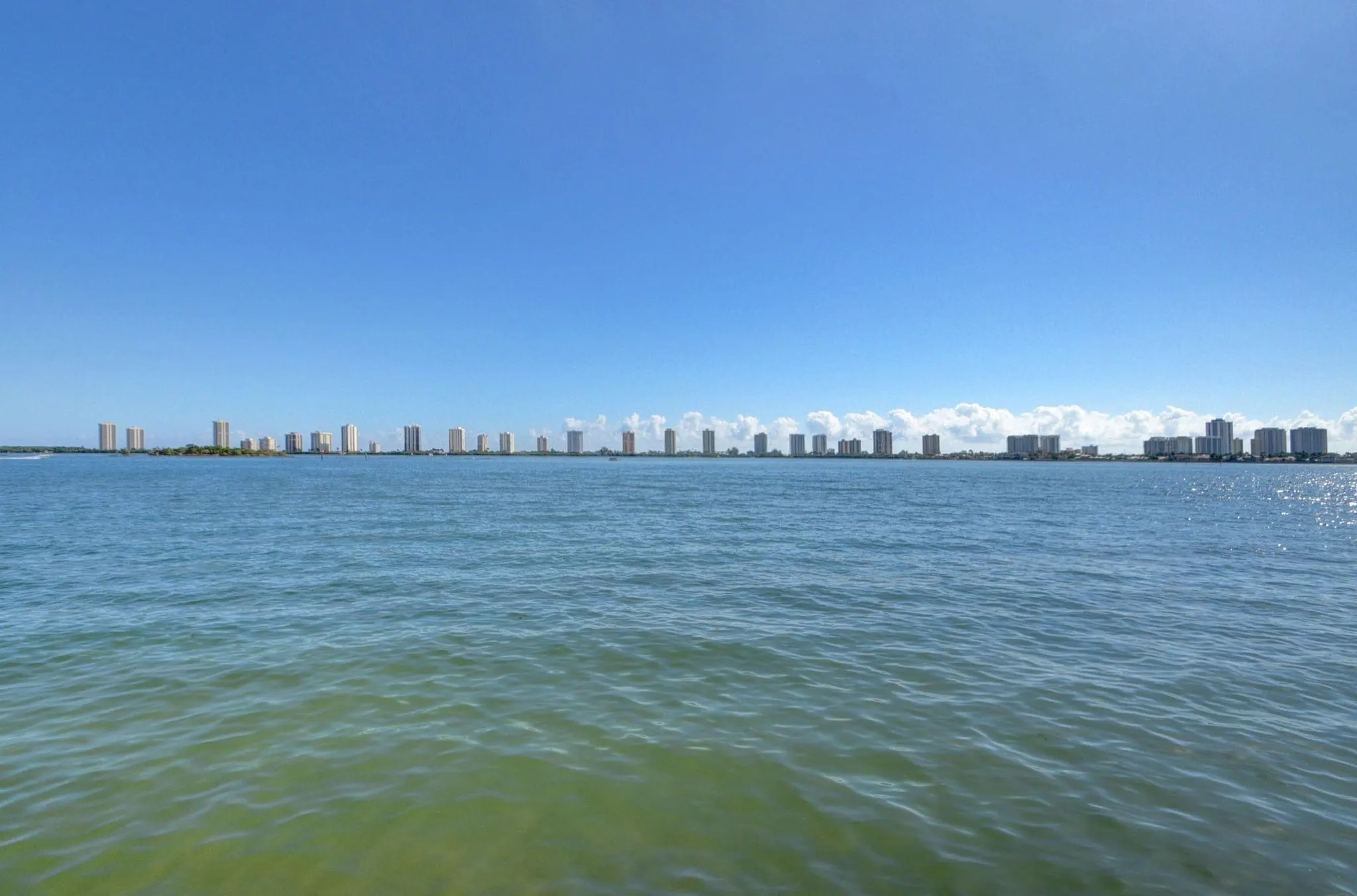 1115 Lake Shore Dr, #102