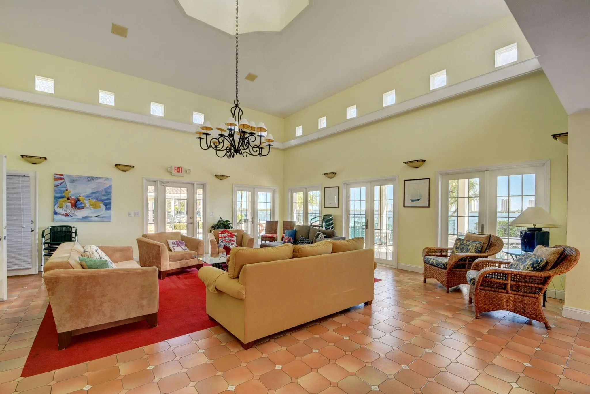 1115 Lake Shore Dr, #102