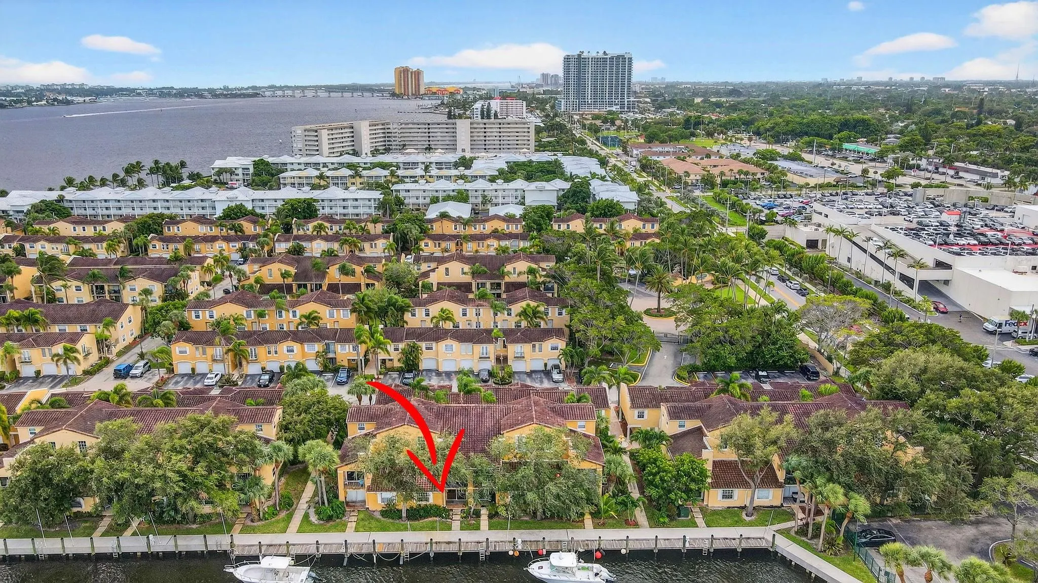1115 Lake Shore Dr, #102