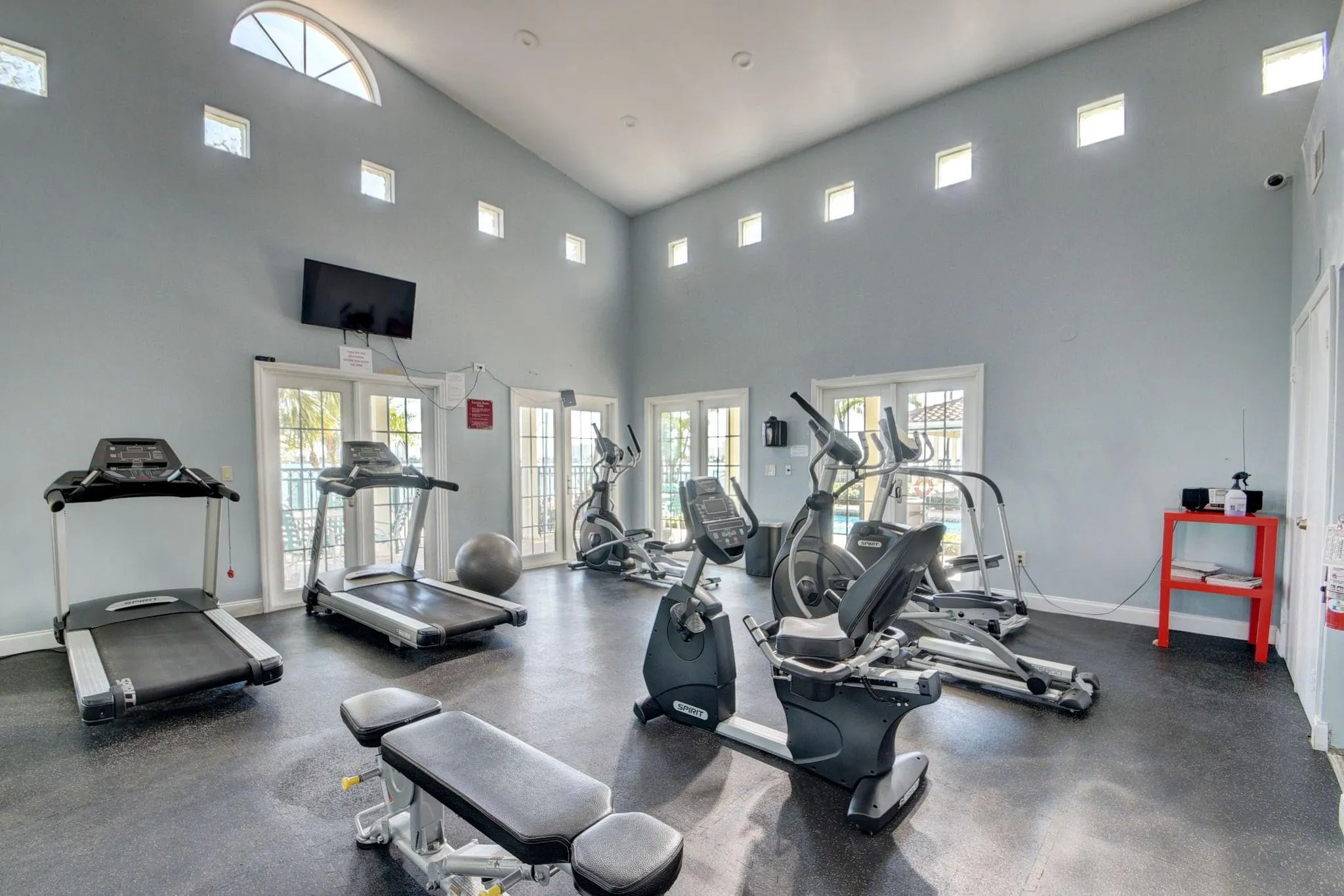 1115 Lake Shore Dr, #102