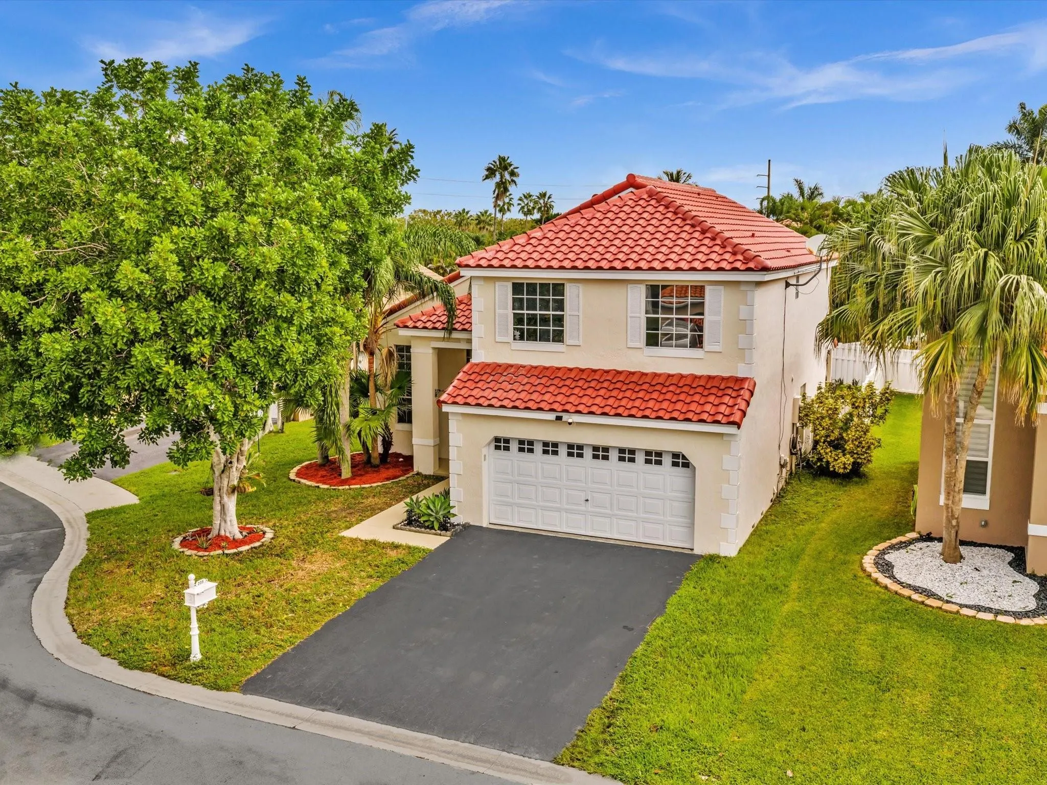 235 Somerset Way
