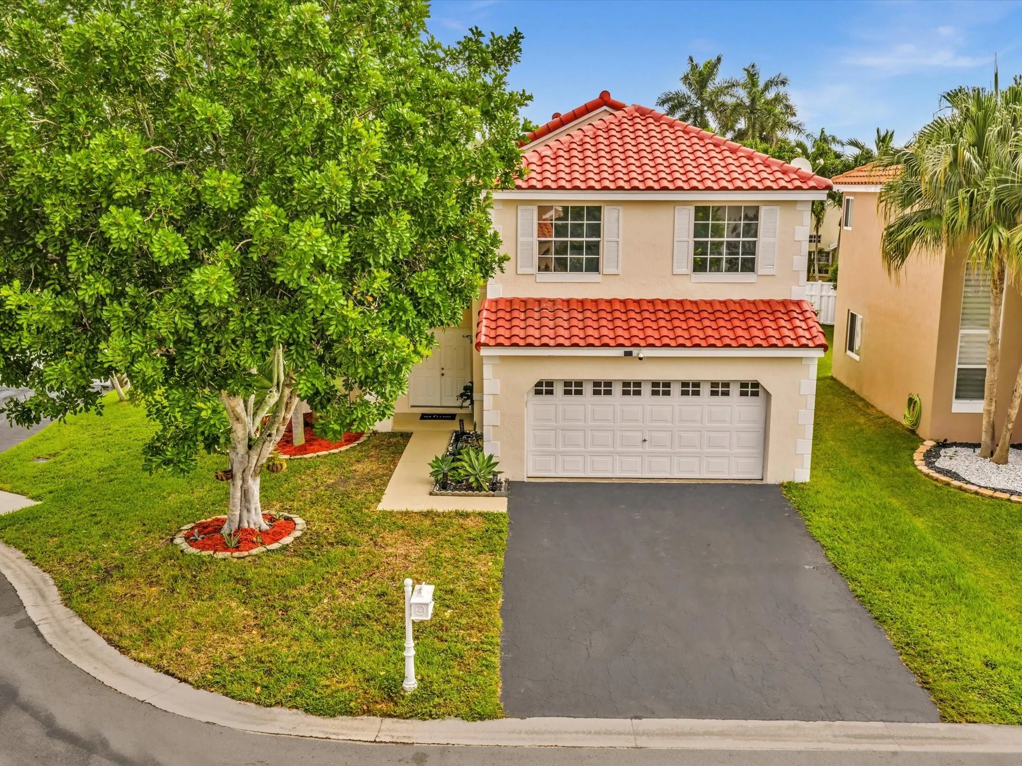 235 Somerset Way