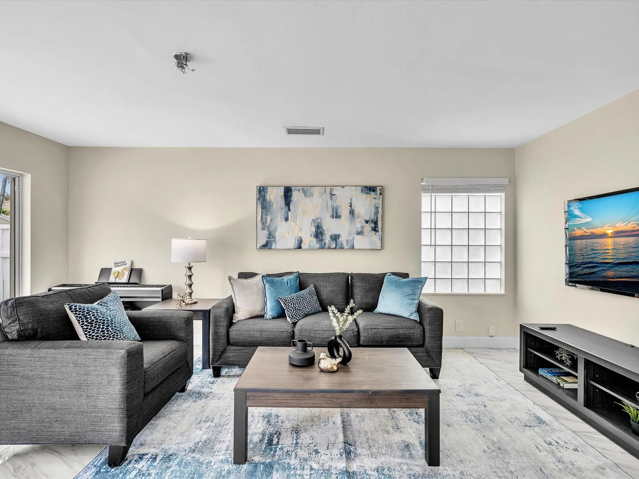235 Somerset Way