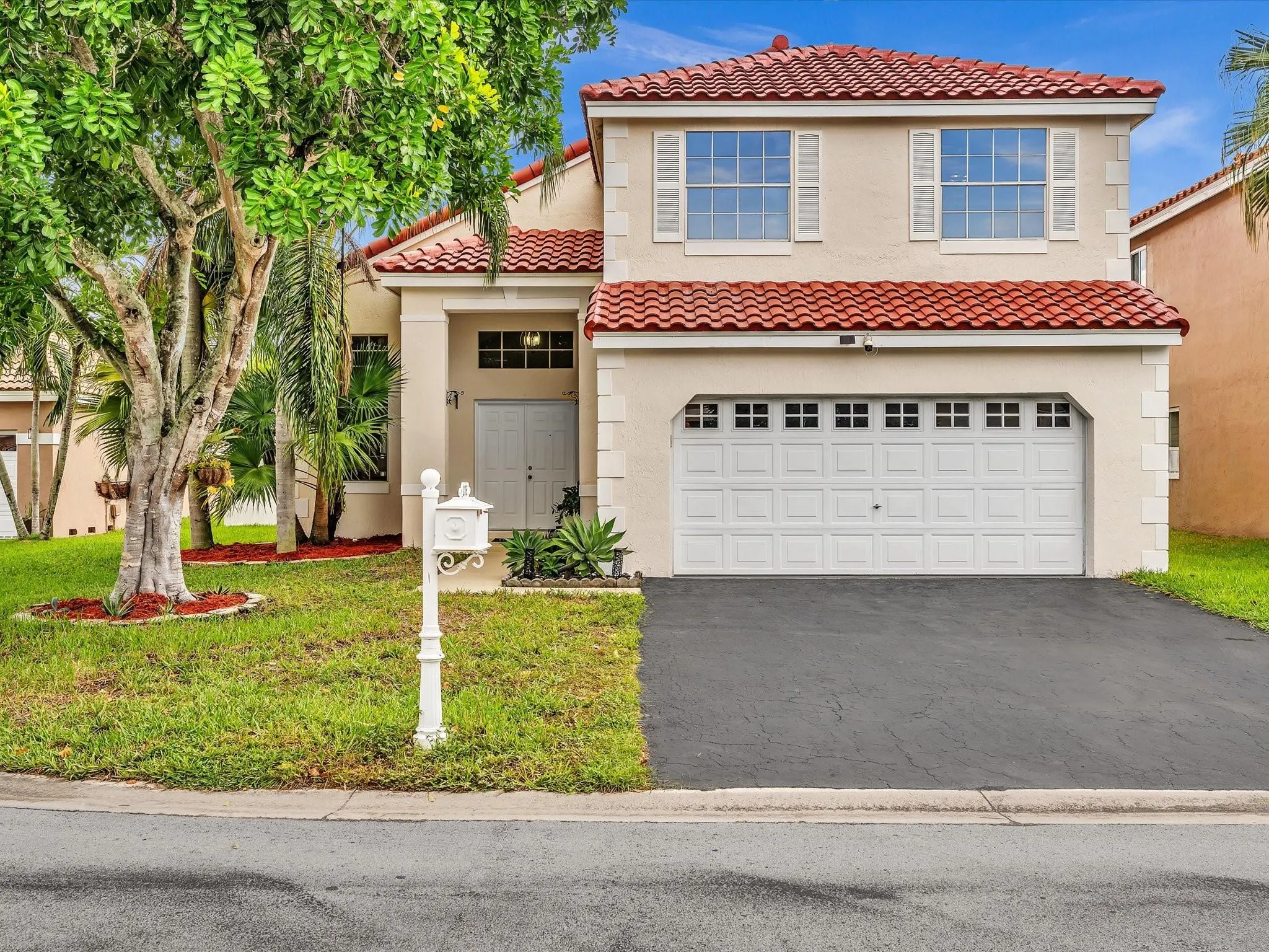 235 Somerset Way