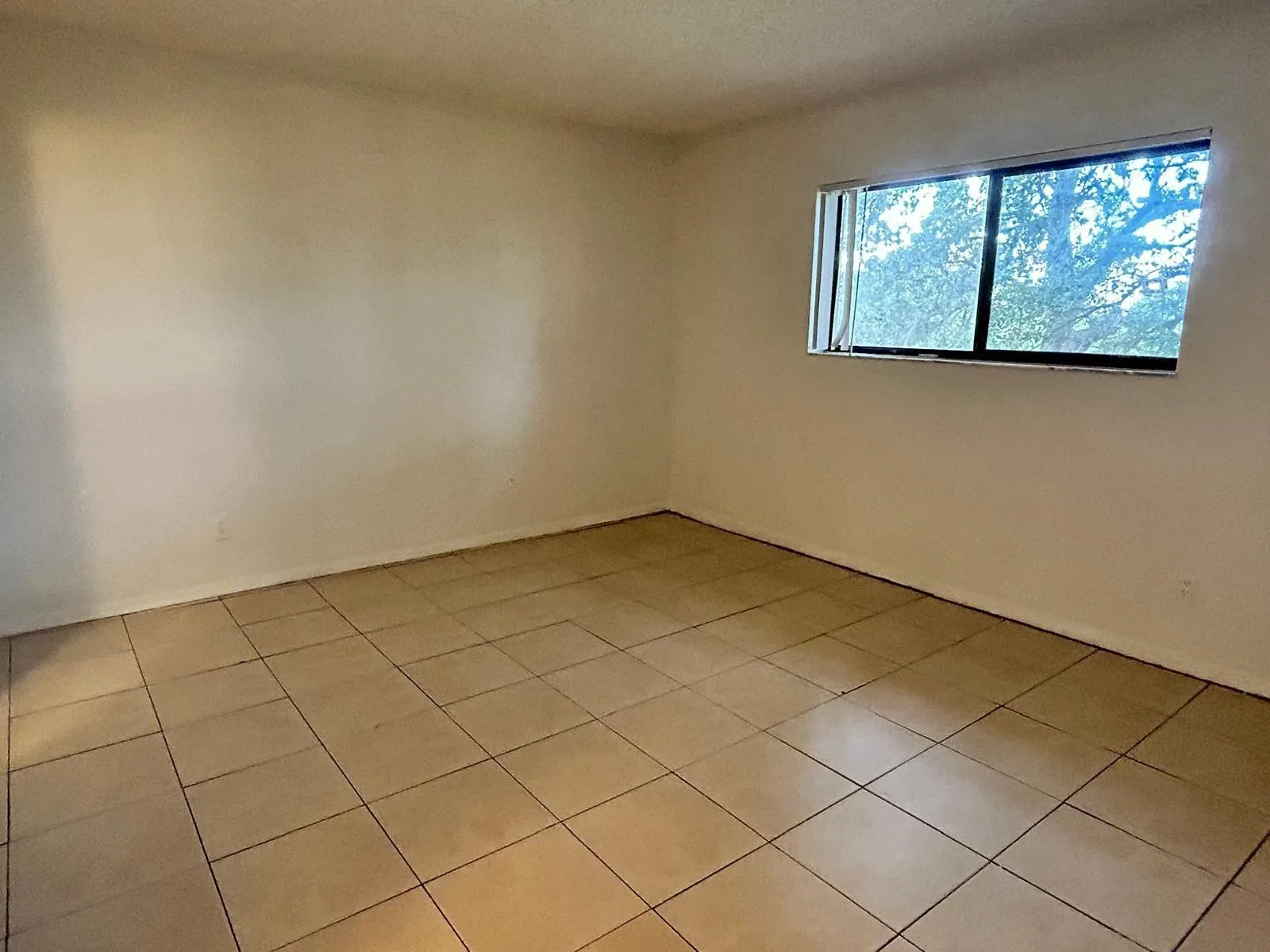 6900 SW 39th St, #305J
