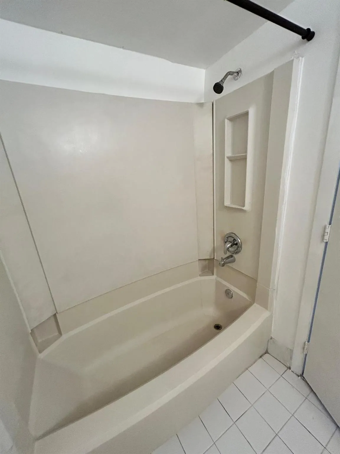 6900 SW 39th St, #305J