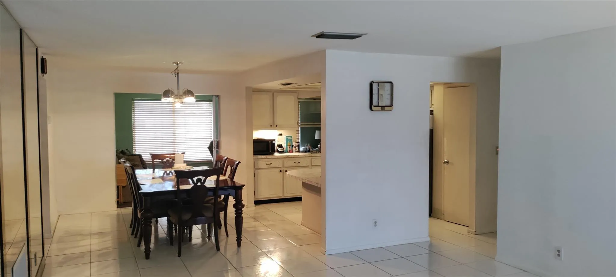 1131 NW 43rd Ave